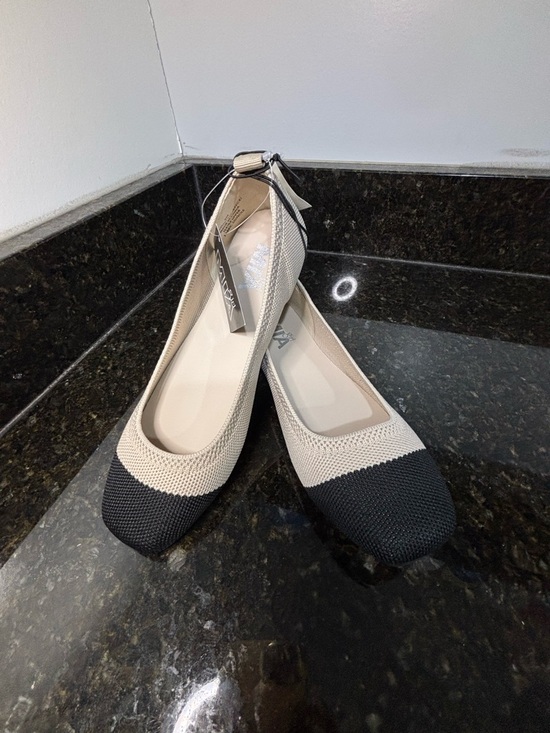 MIA Shoes - MIA NWT Women's Two-Tone Knit Ballet Flats - Black & Cream